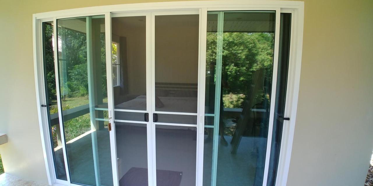Baansukjai Bungalows Ranong Esterno foto